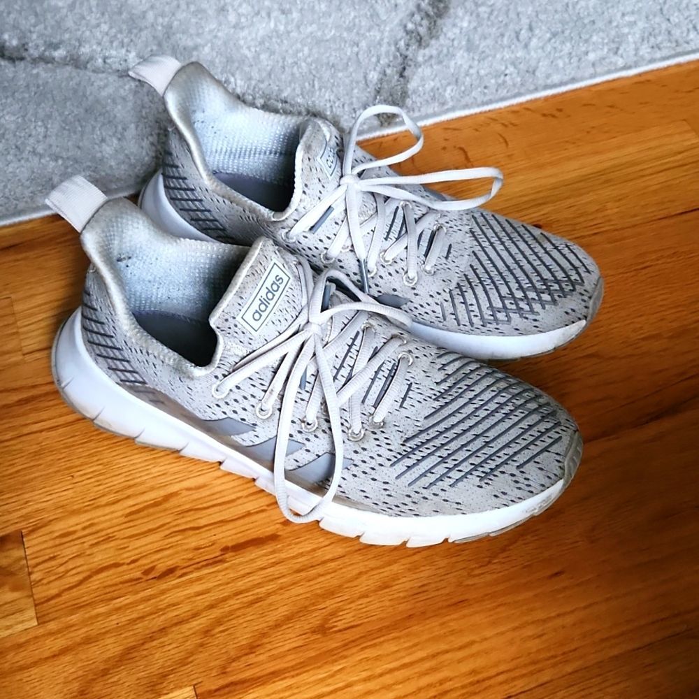 Adidas running shoes size 9 grey